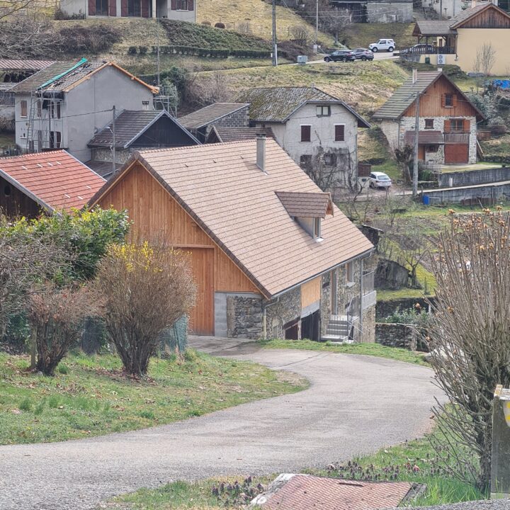 Travaux de couverture — réalisation Charpentier des Cimes